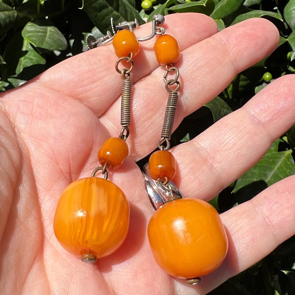 VINTAGE 1930'S BUTTER SCOTCH BAKELITE LONG DANGLE DROP EARRINGS STERLING SILVER